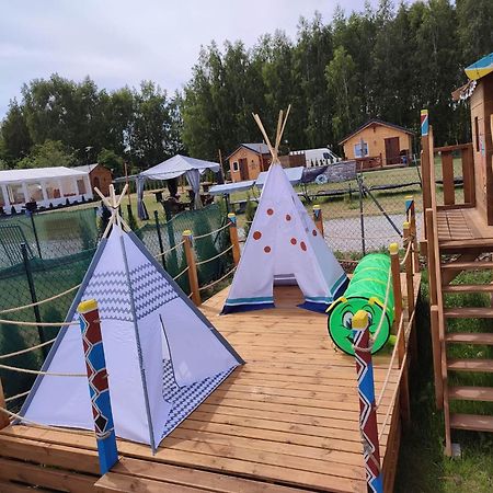 Отель Indiana Camp - 150 M Od Suntago Park Grabce-Towarzystwo Экстерьер фото