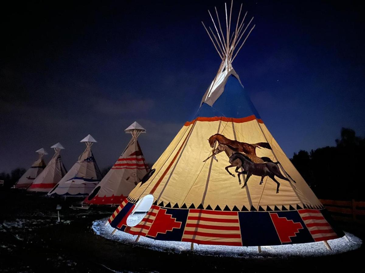 Отель Indiana Camp - 150 M Od Suntago Park Grabce-Towarzystwo Экстерьер фото